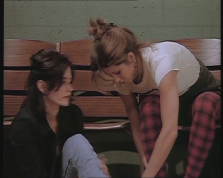 KMP-DVD0144.jpg KMP-DVD0144.jpg
